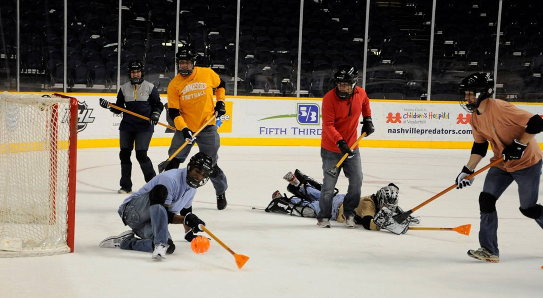 Broomball Team, hockey gear, ice rink, HD Desktop Wallpaper
