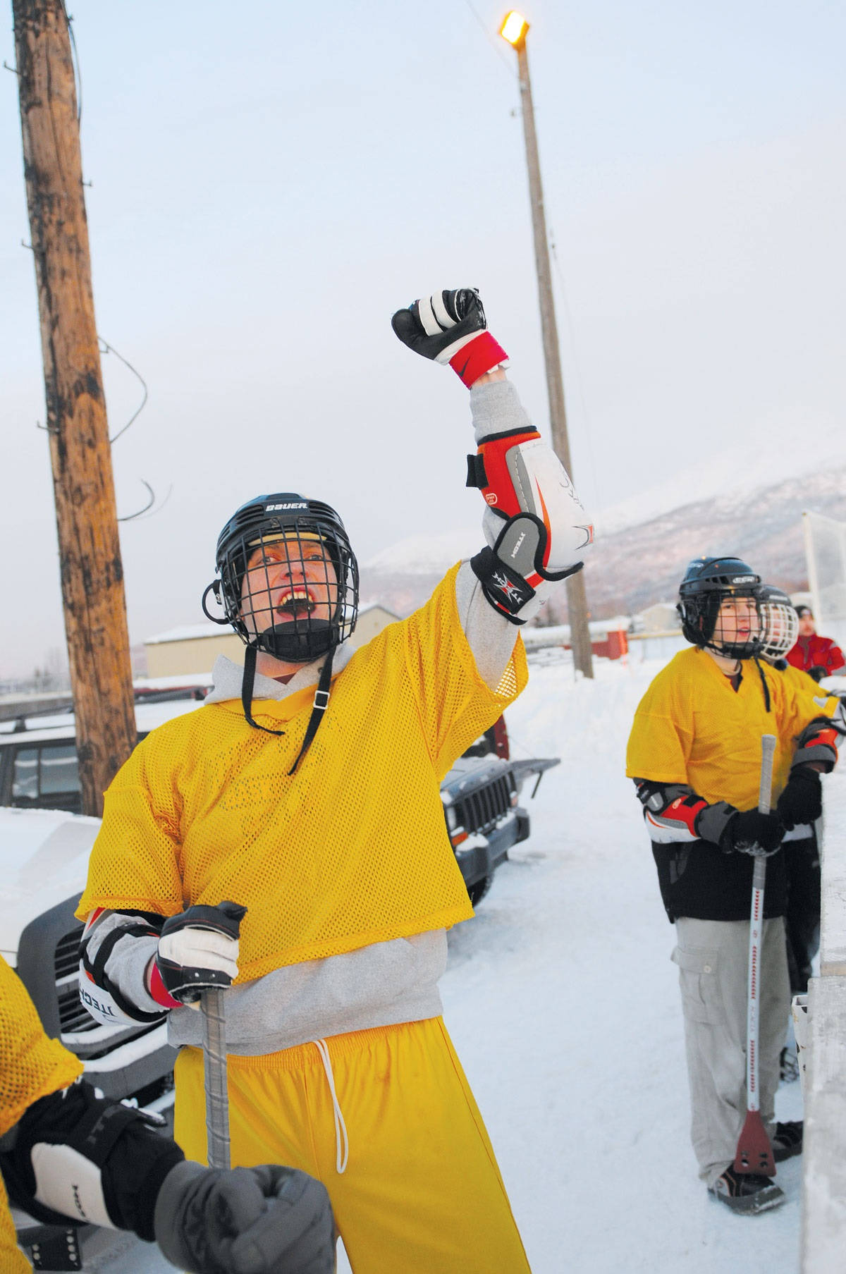 Broomball, Yellow Team Player, hockey player, HD Phone Wallpaper