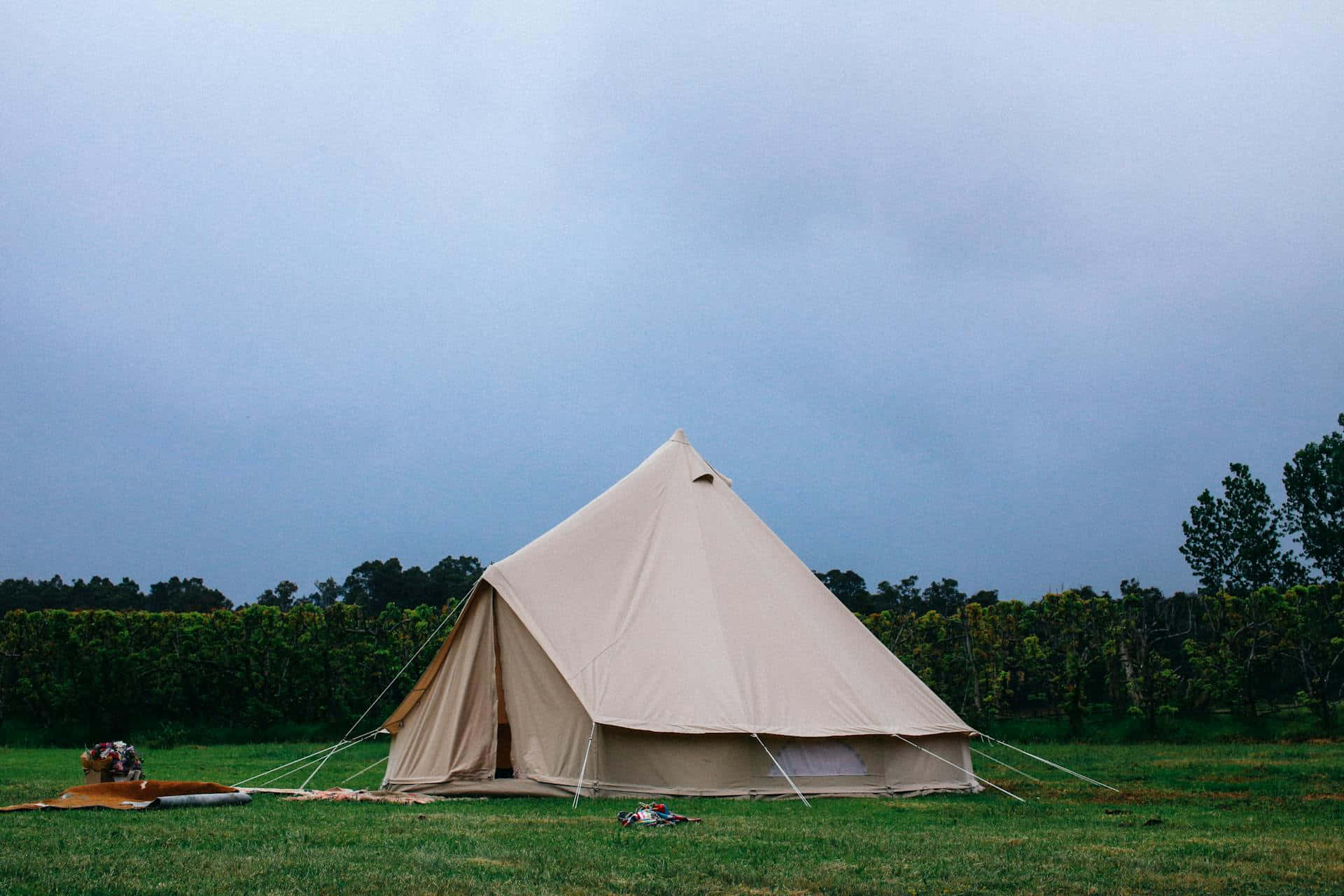 beige bell tent, grassy field, cloudy sky, Full HD Desktop Wallpaper