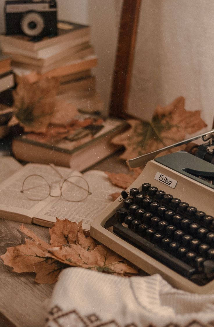vintage typewriter, glasses, wooden desk, SD Phone Wallpaper