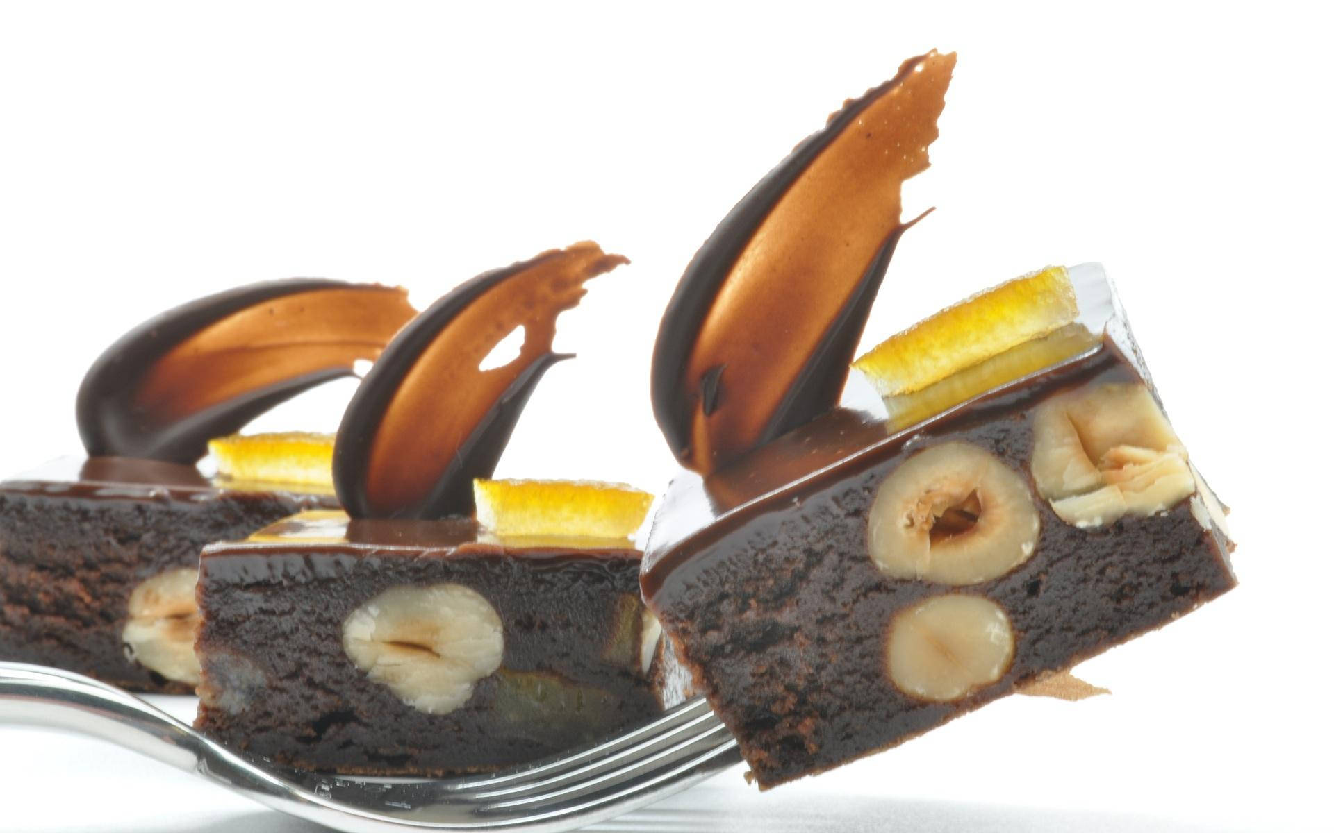 gourmet brownies, hazelnuts, glossy chocolate shards, Full HD Desktop Wallpaper
