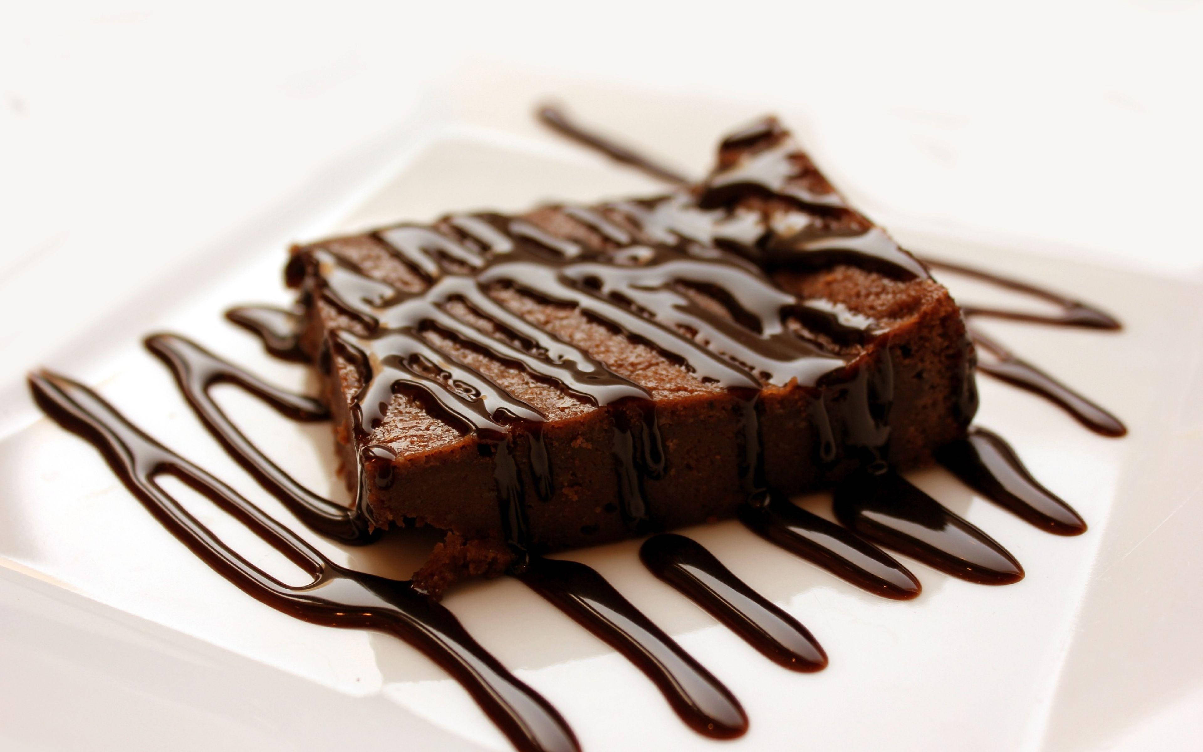 brownie, chocolate drizzle, glossy chocolate sauce, 4K Desktop Wallpaper
