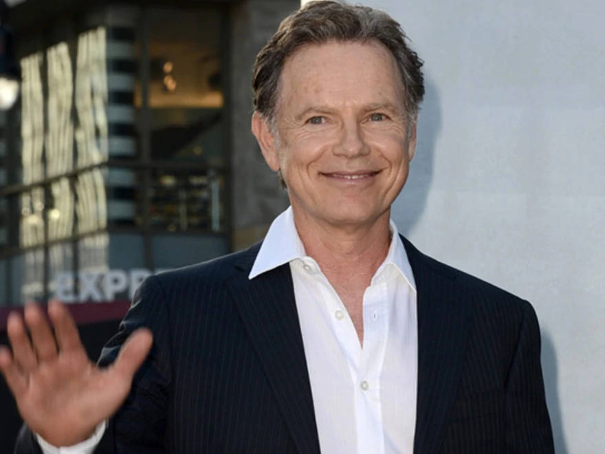 Bruce Greenwood, dark pinstripe suit, modern building backdrop, SD Desktop Wallpaper