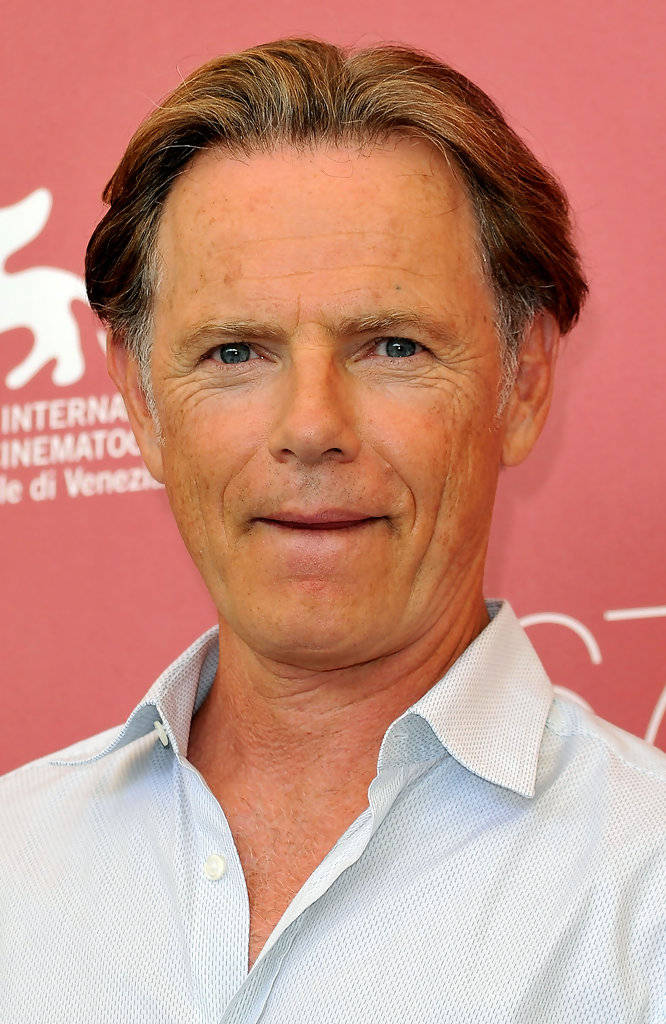 Bruce Greenwood, blue eyes, brown hair, SD Phone Wallpaper