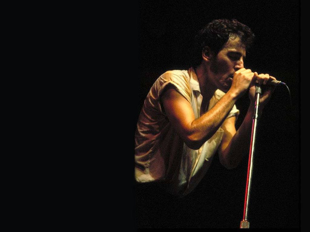 Bruce Springsteen, singing, Someday We'll Be Together, SD Desktop Wallpaper
