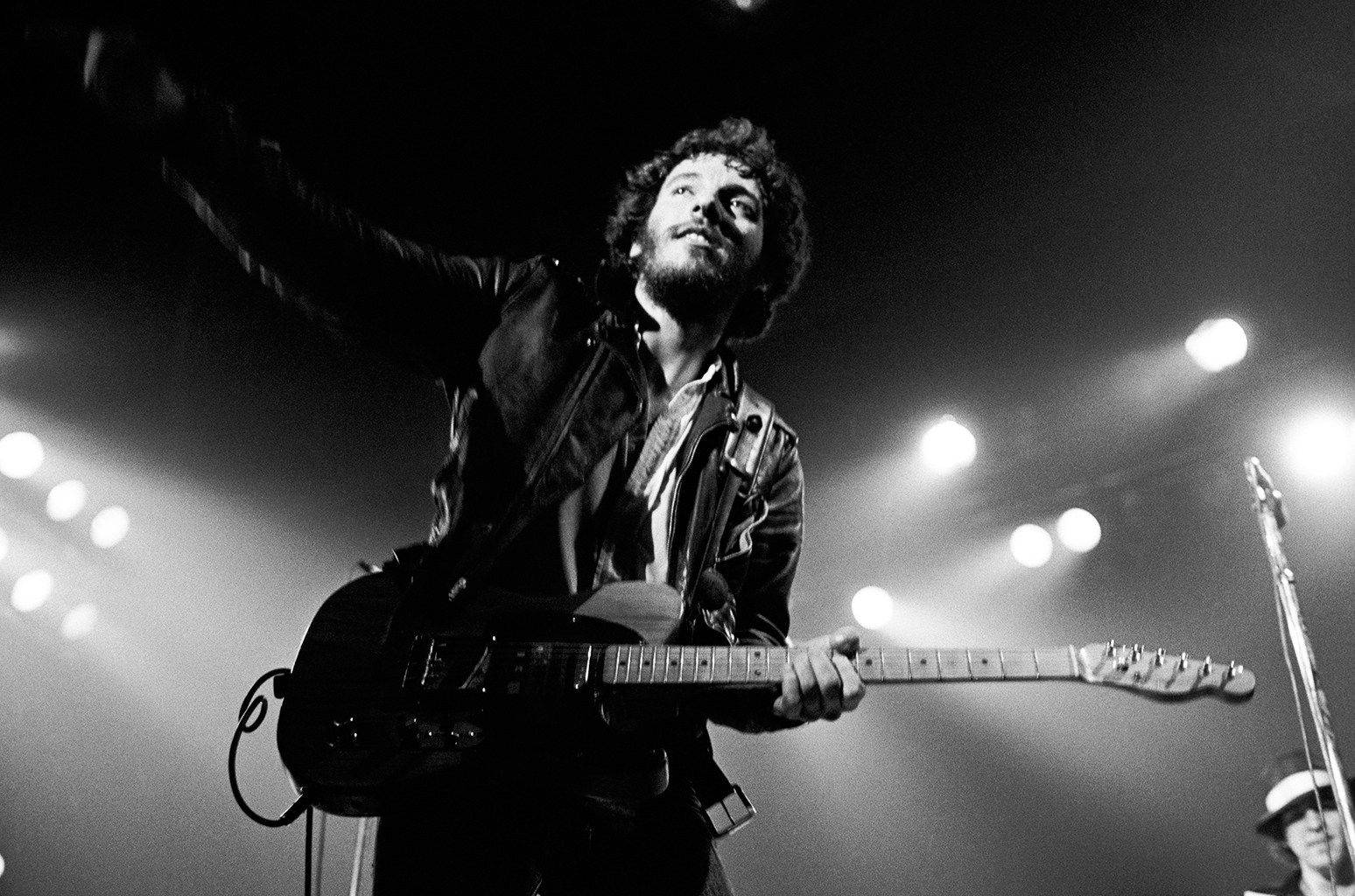 Bruce Springsteen, bearded guitarist, stage, HD Desktop Wallpaper