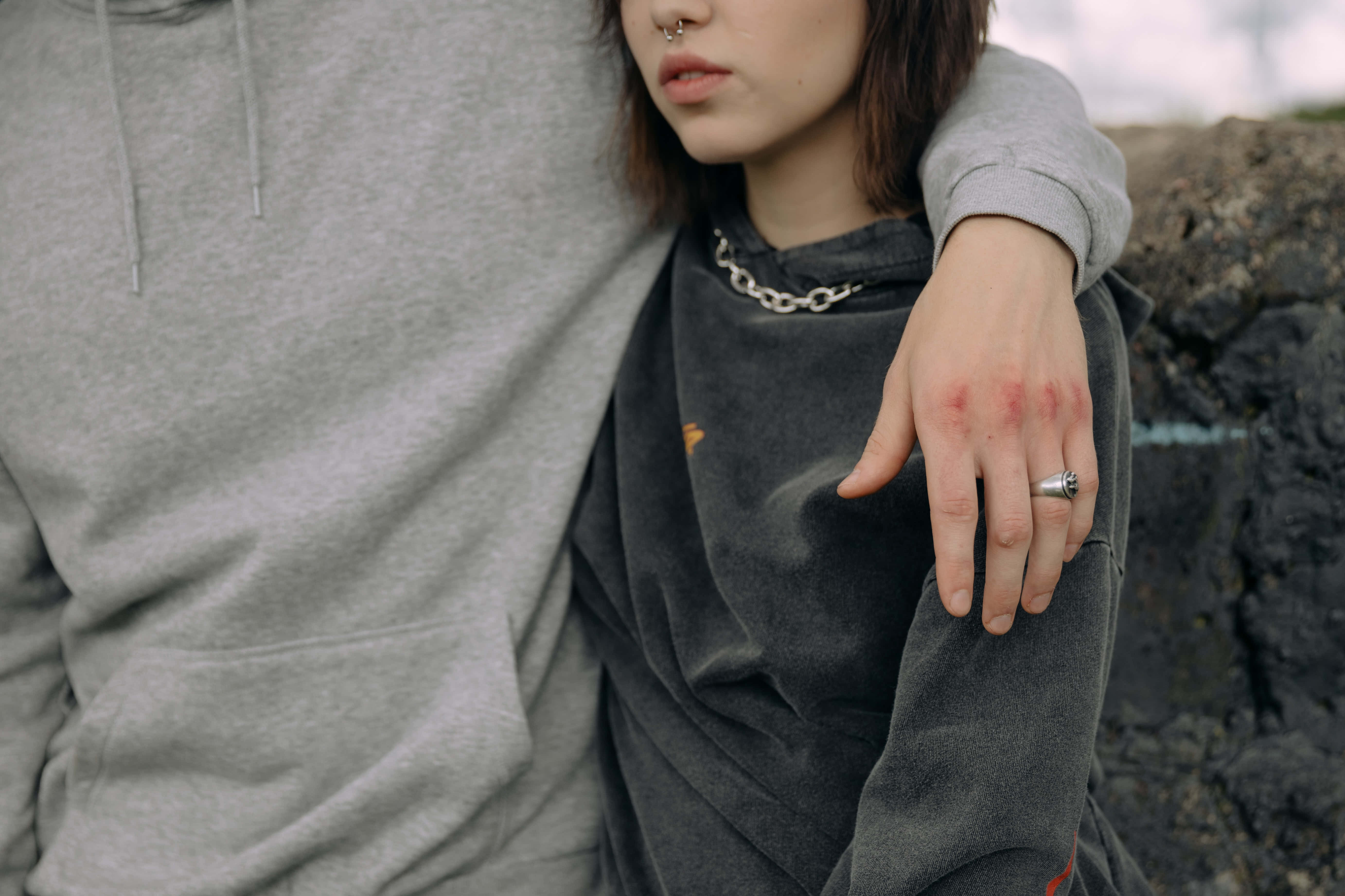 bruised knuckles, gray hoodies, nose ring, 5K Desktop Wallpaper