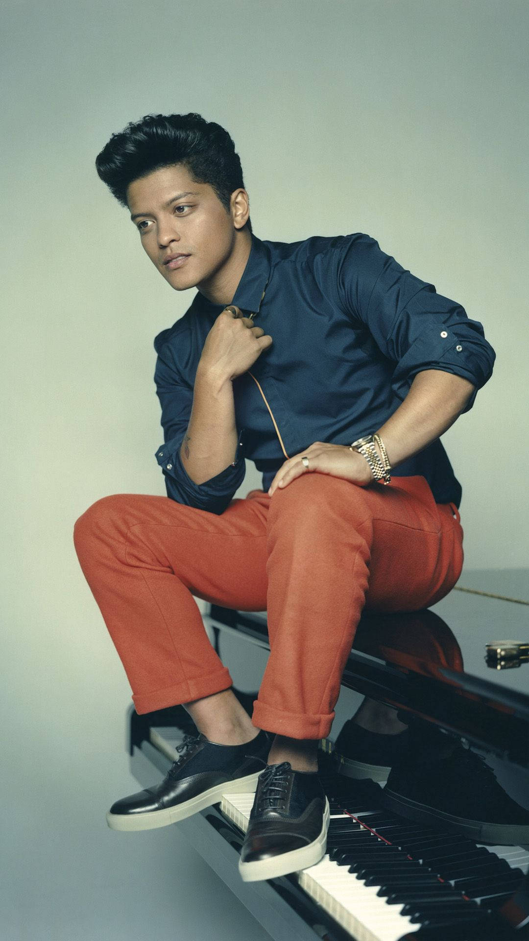 Bruno Mars, piano, navy shirt, Full HD Phone Wallpaper