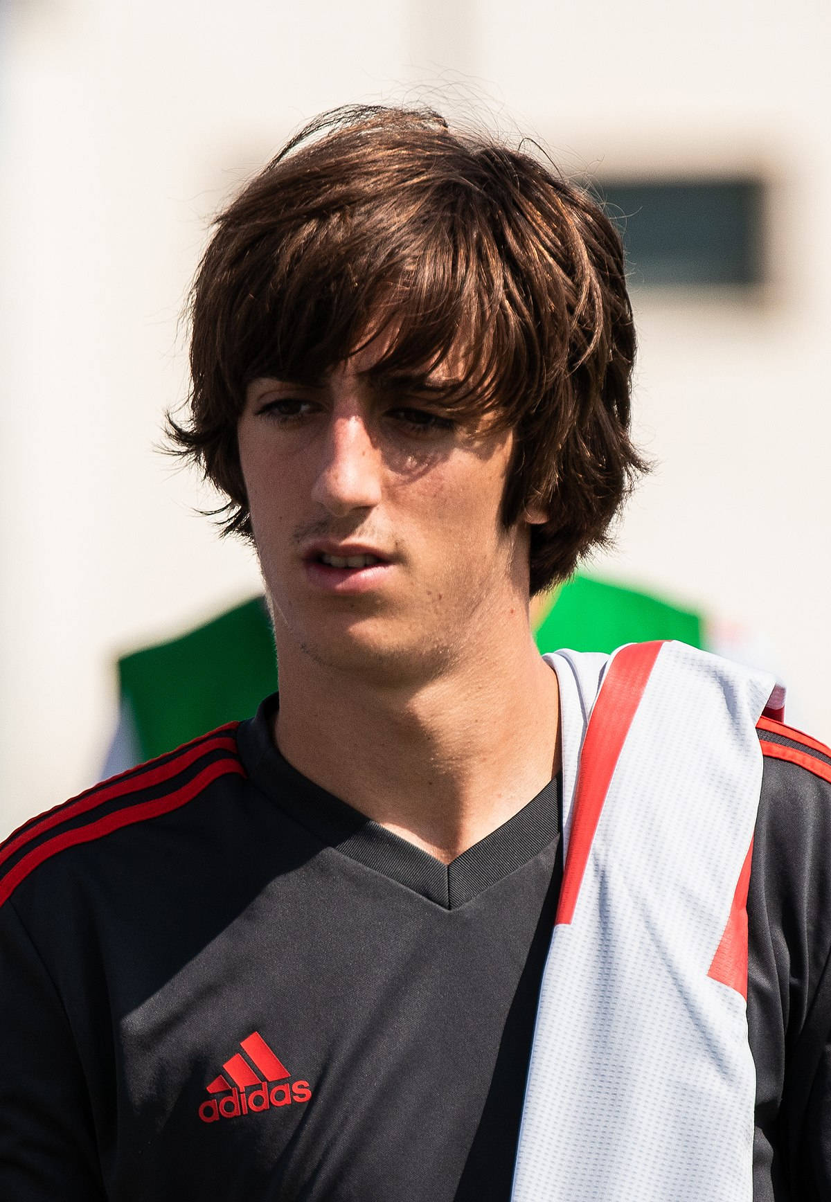Bryan Gil, Adidas sports jersey, red stripes, HD Phone Wallpaper