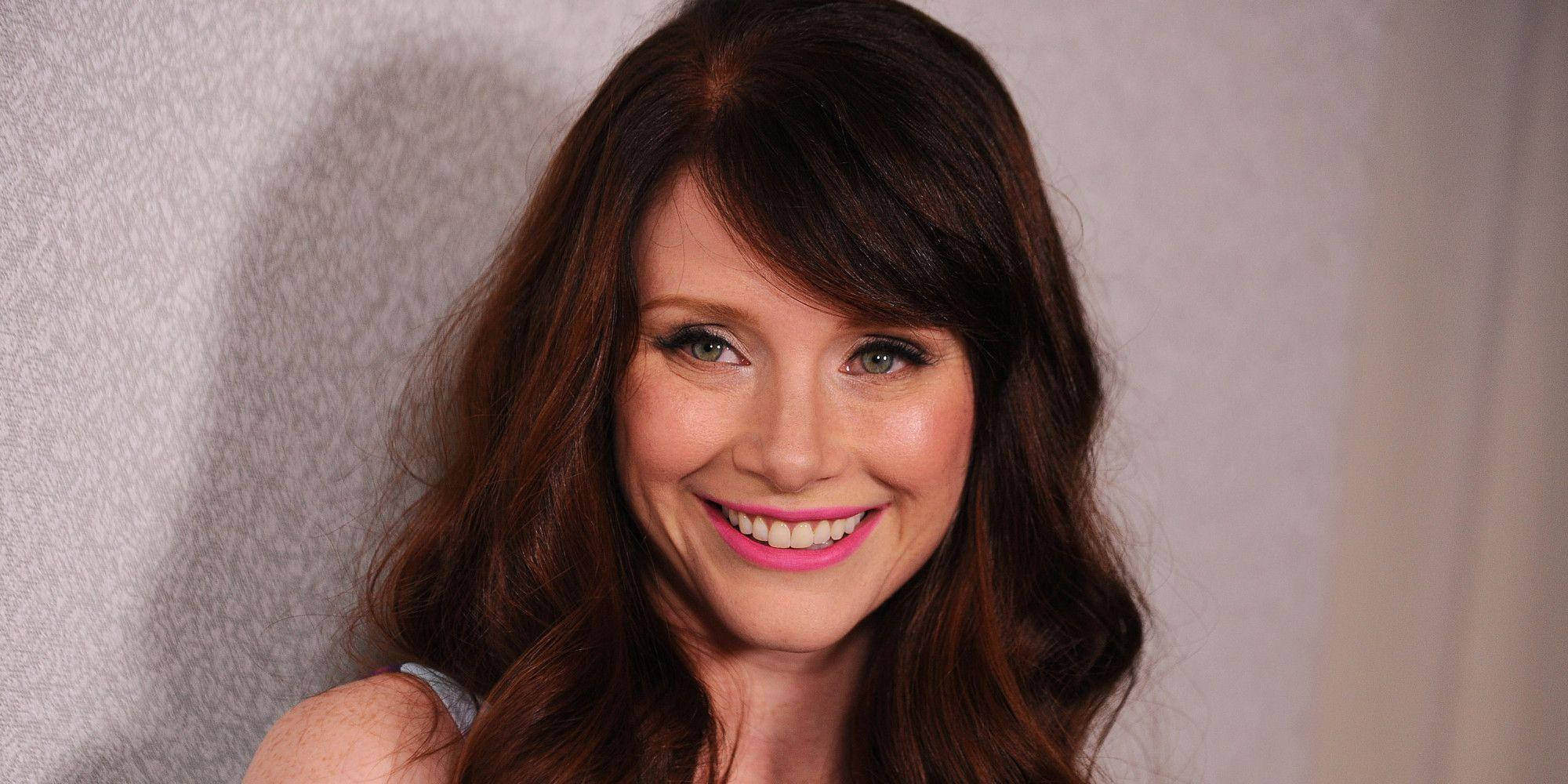 Bryce Dallas Howard, wavy brown hair, bright pink lipstick, Full HD Desktop Wallpaper