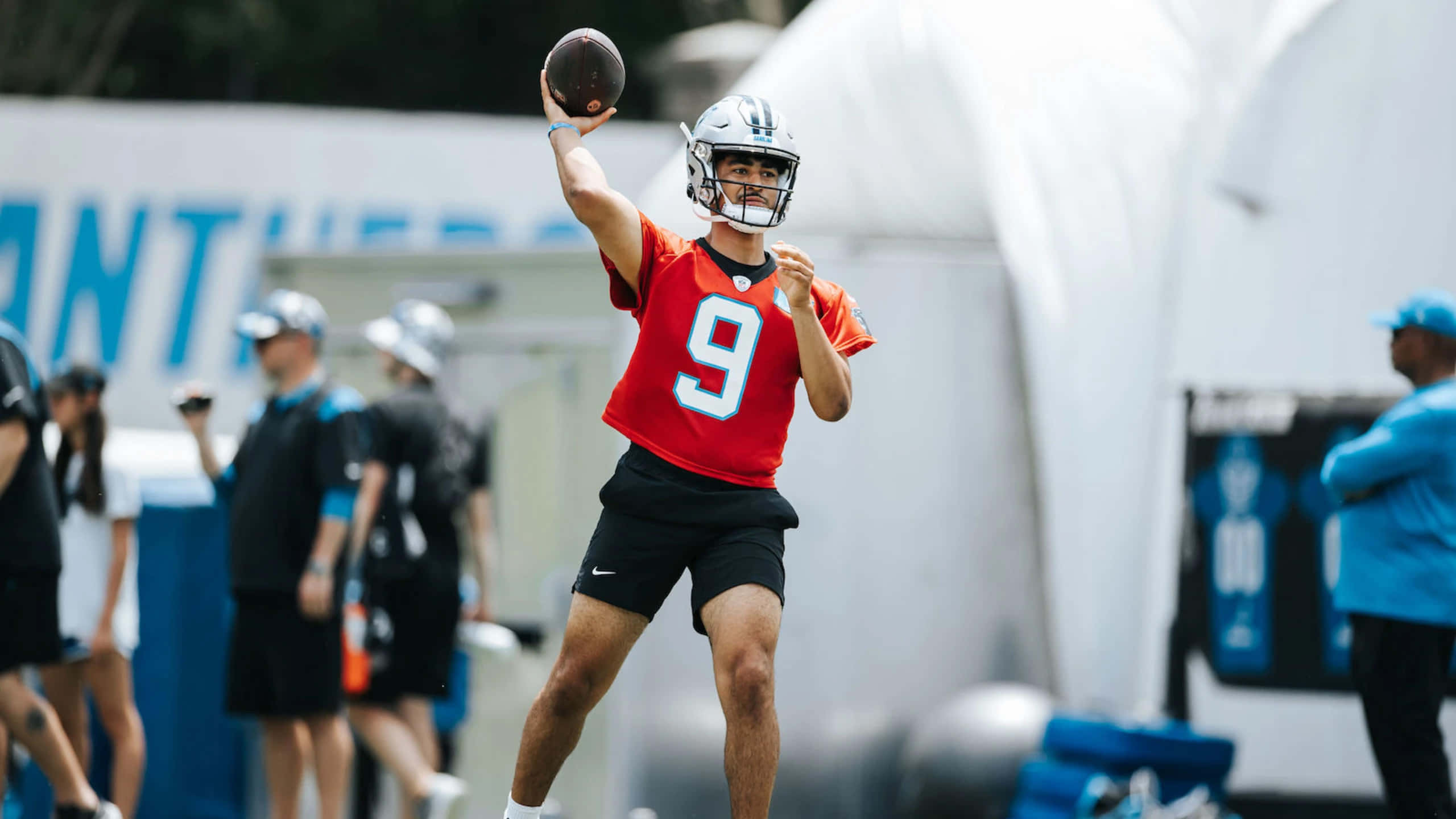 quarterback, red jersey, number nine, 2K Desktop Wallpaper