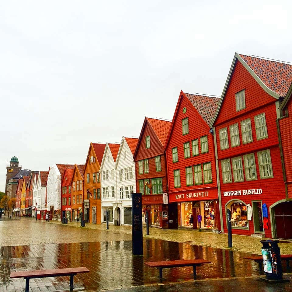 Bryggen, historic Norwegian architecture, red orange, SD Desktop Wallpaper