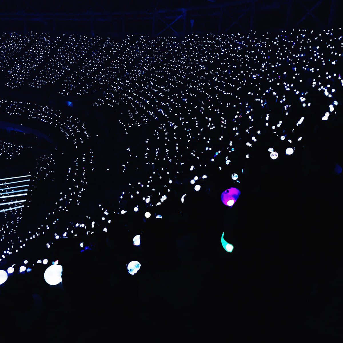 BTS Army Bomb, glowing phone lights, dark concert venue, SD Desktop Wallpaper