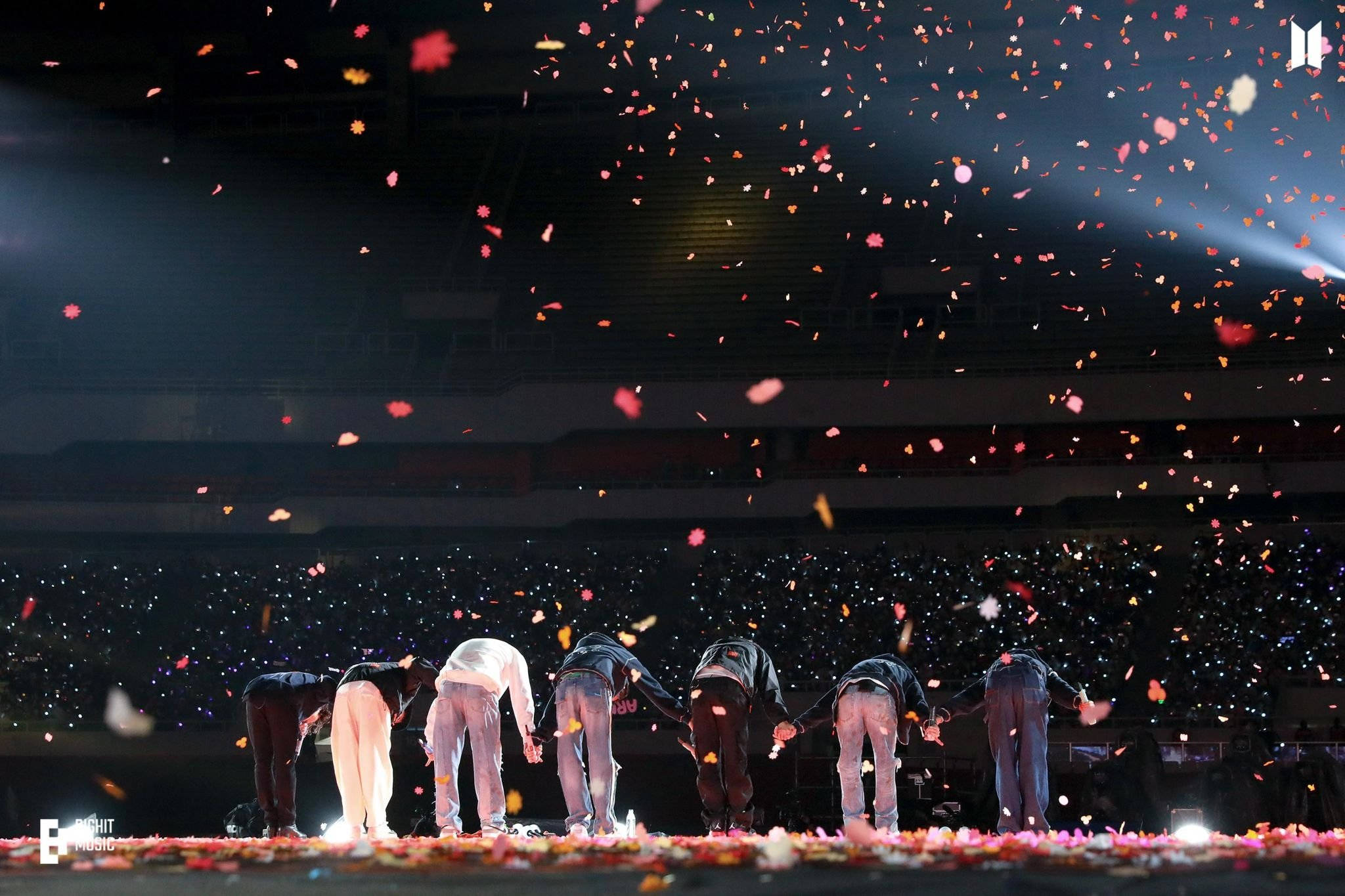 BTS Concert, members bowing to Army, colorful confetti, Full HD Desktop Wallpaper