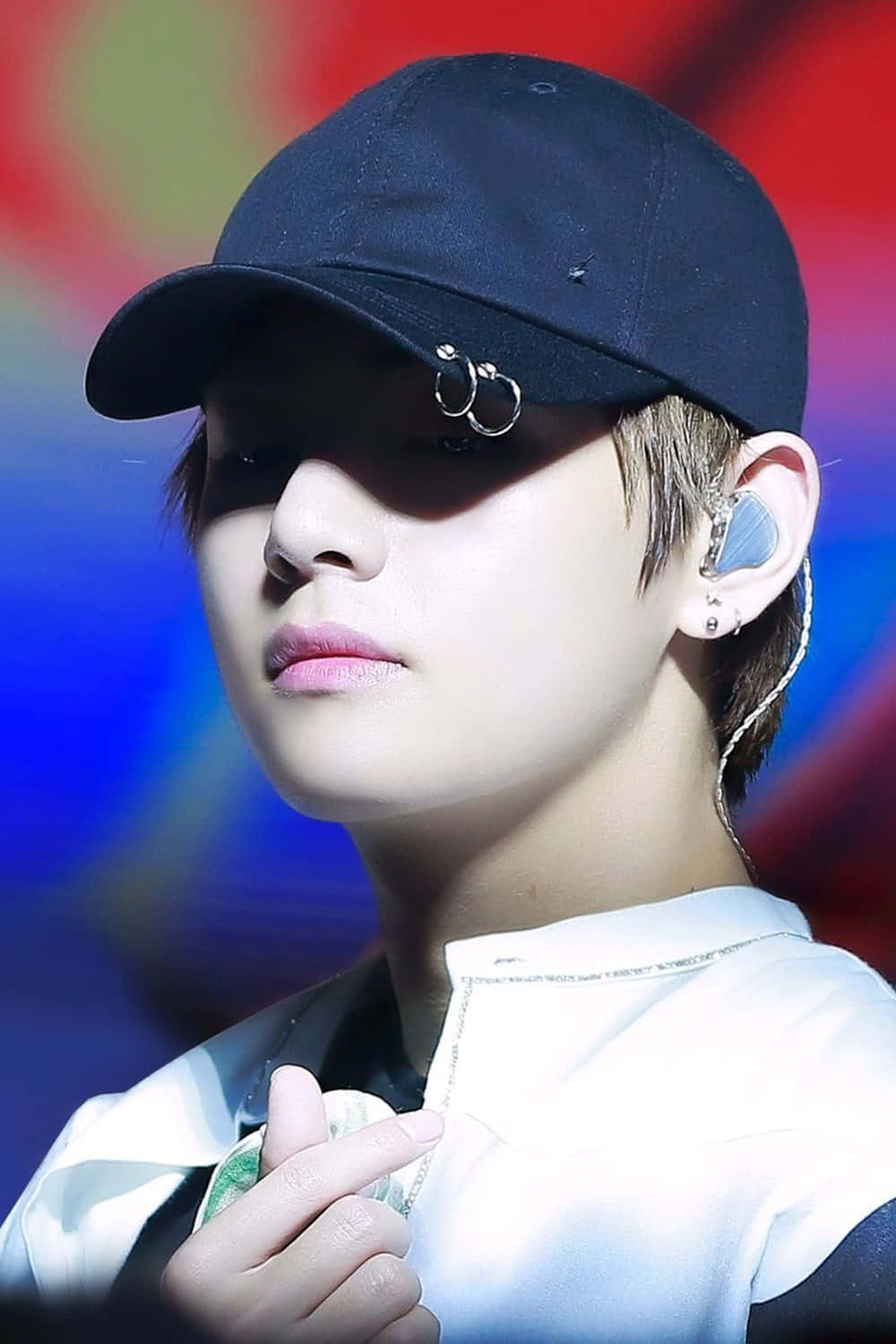 BTS Finger Heart V, black cap, white shirt, HD Phone Wallpaper