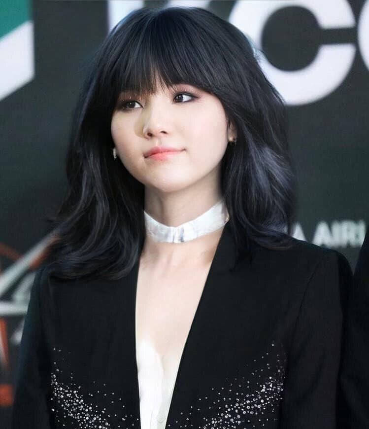 BTS Girls, grey hair, black blazer, SD Phone Wallpaper