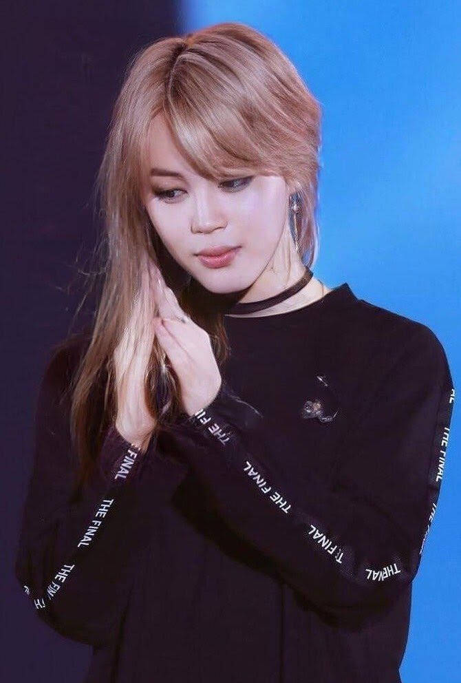 BTS Girls, blonde hair, dark makeup, SD Phone Wallpaper