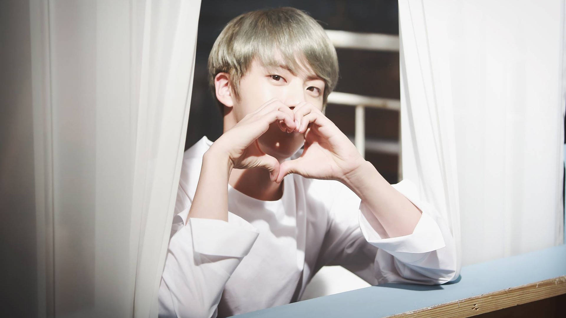 BTS Jin, heart hand gesture, silver hair, Full HD Desktop Wallpaper