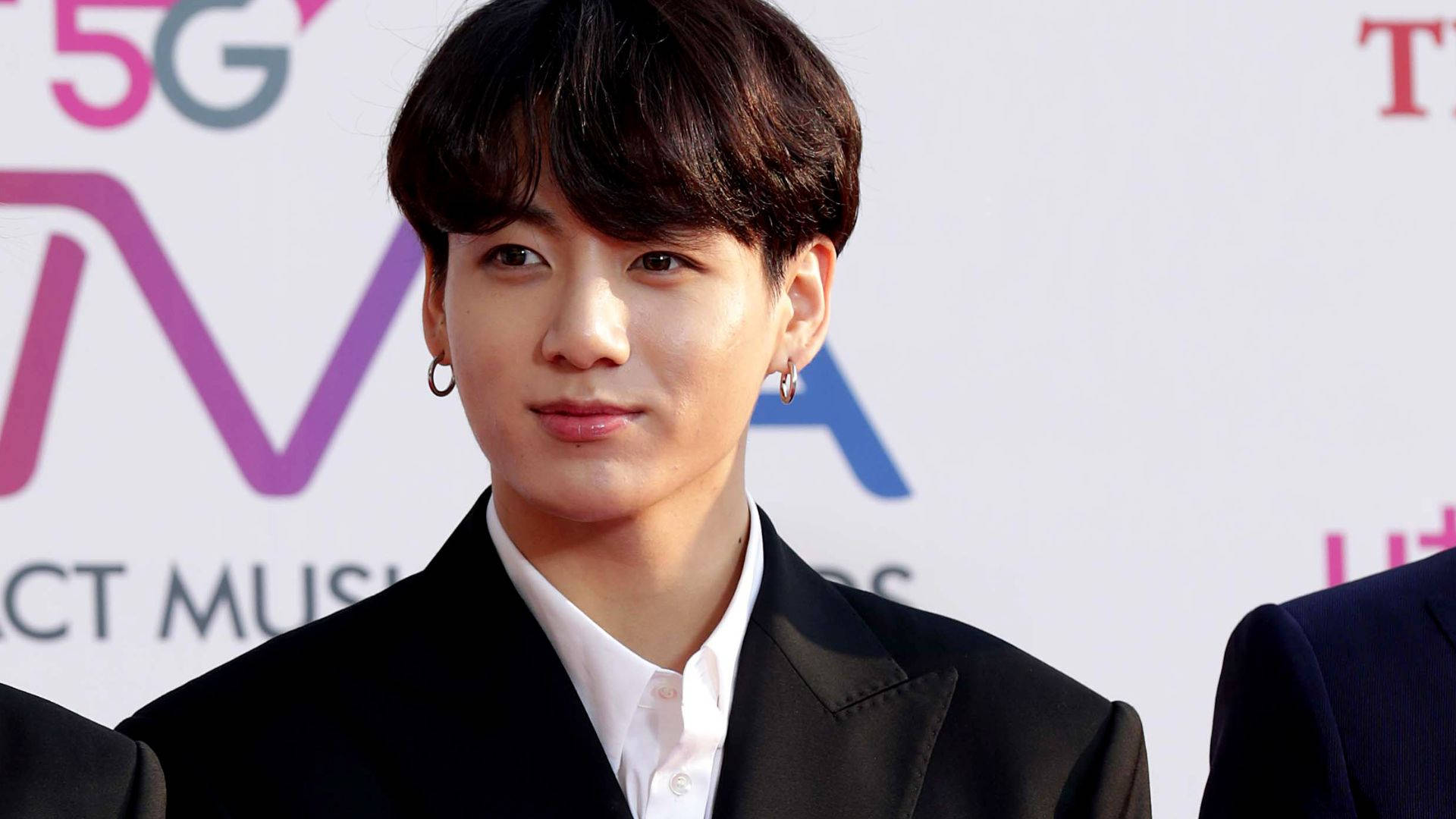 BTS Jung Kook, red carpet, black suit, Full HD Desktop Wallpaper