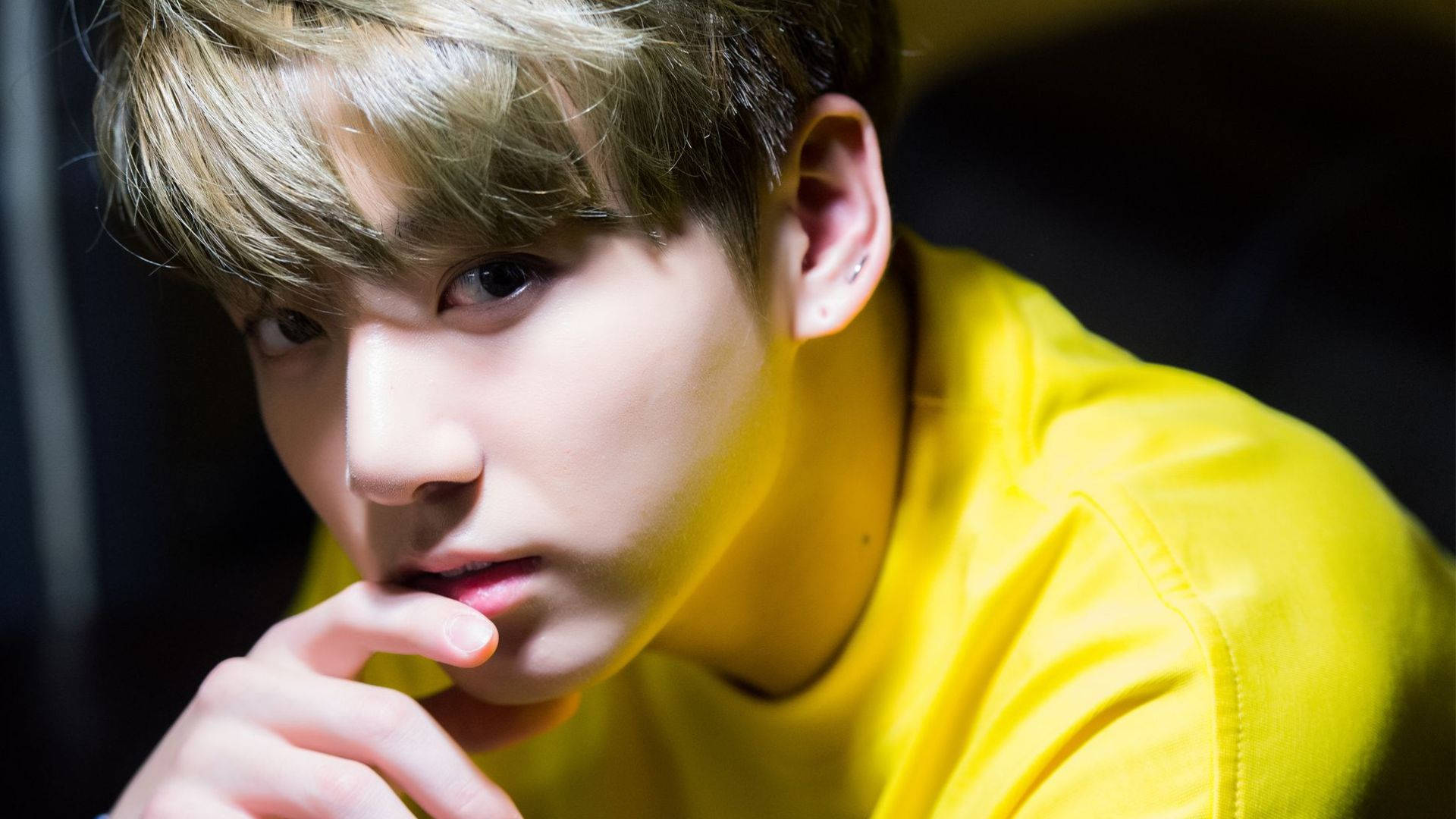 BTS Jung Kook, blonde hair, yellow shirt, Full HD Desktop Wallpaper