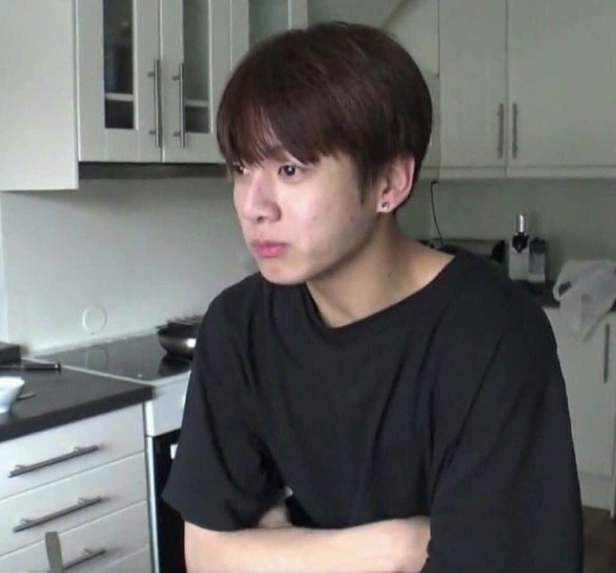 BTS Meme, dark hair, black t-shirt, SD Desktop Wallpaper