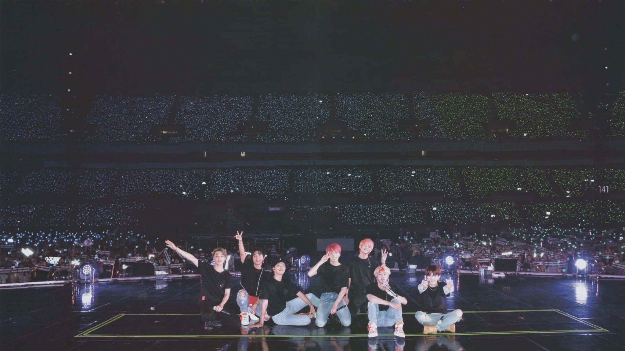 BTS, concert arena, glowing phone lights, Full HD Desktop Wallpaper