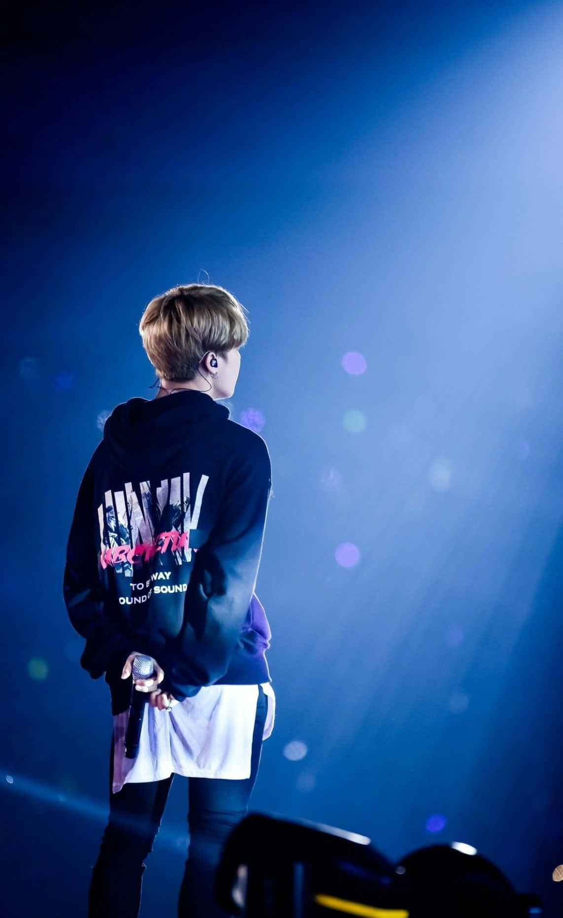 BTS Stage, blue stage lights, bokeh effects, HD Phone Wallpaper