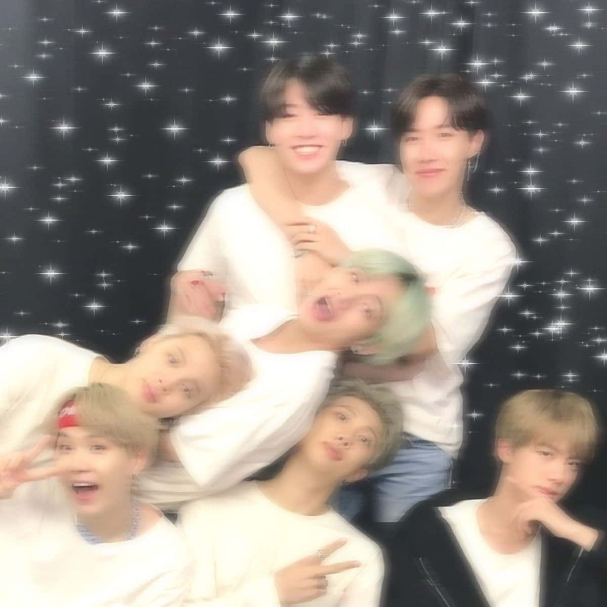 BTS, starlit backdrop, group pose, SD Desktop Wallpaper