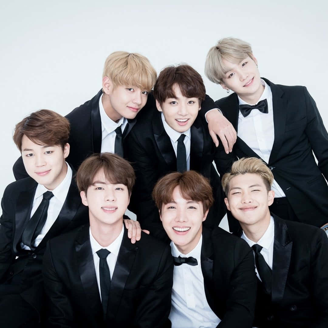 BTS, black tuxedos, group pose, SD Desktop Wallpaper