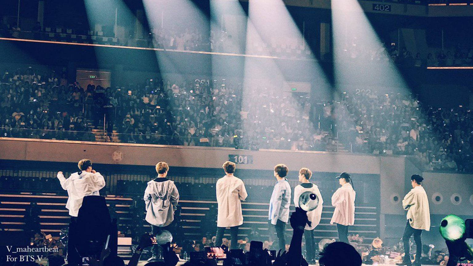 Stage Bts, lit stage, massive crowd, HD Desktop Wallpaper