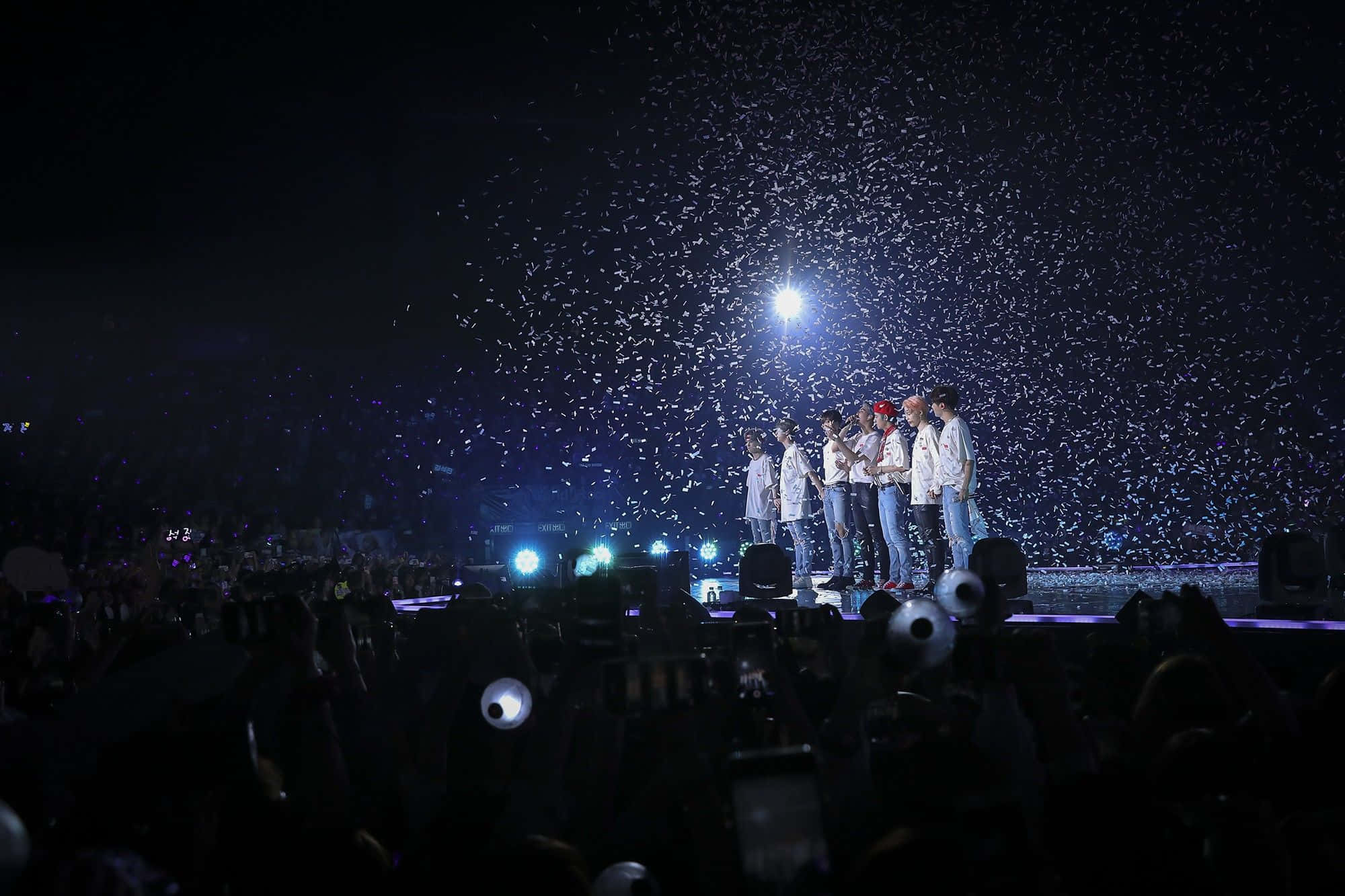 Bts Stage, night, brightly lit stage, Full HD Desktop Wallpaper