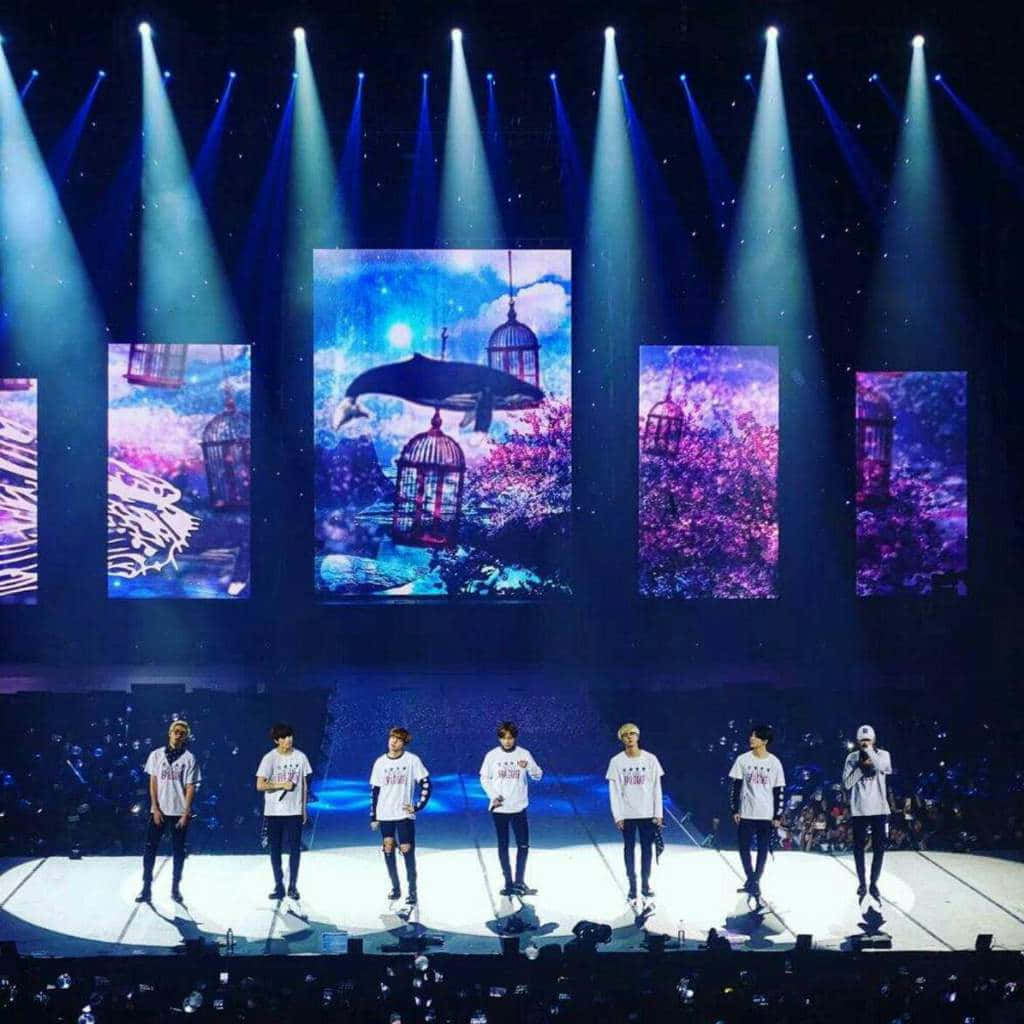 BTS, stage, dramatic spotlights, SD Desktop Wallpaper