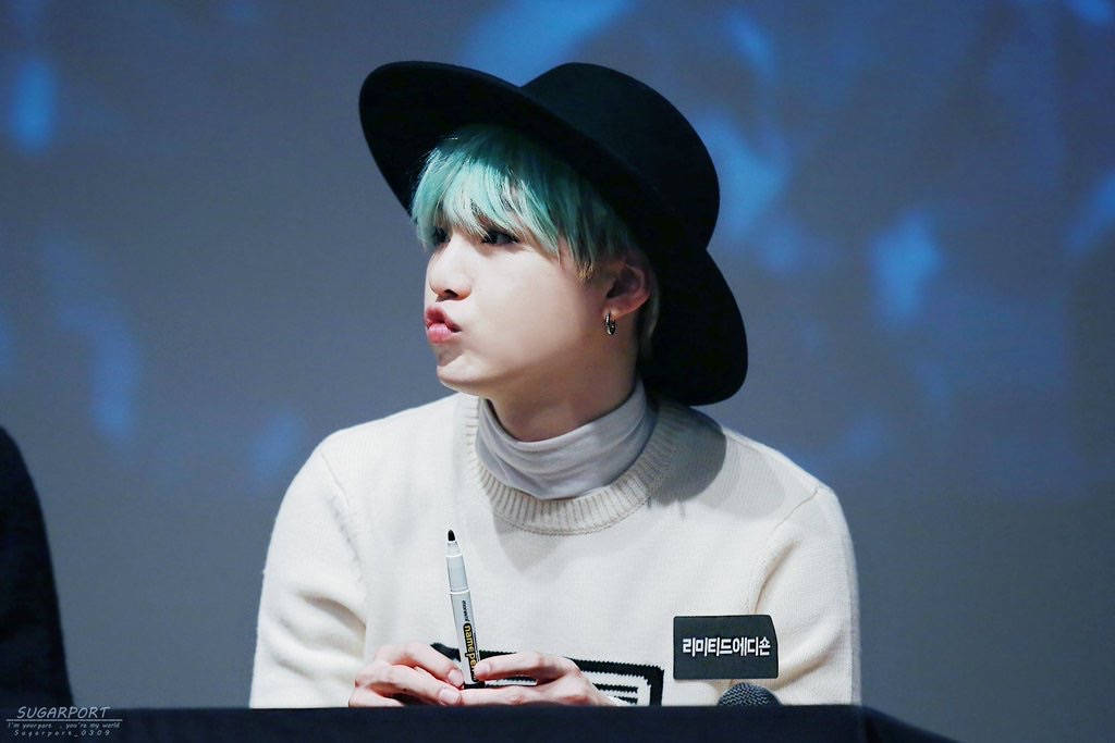 BTS Suga, turquoise hair, black hat, SD Desktop Wallpaper