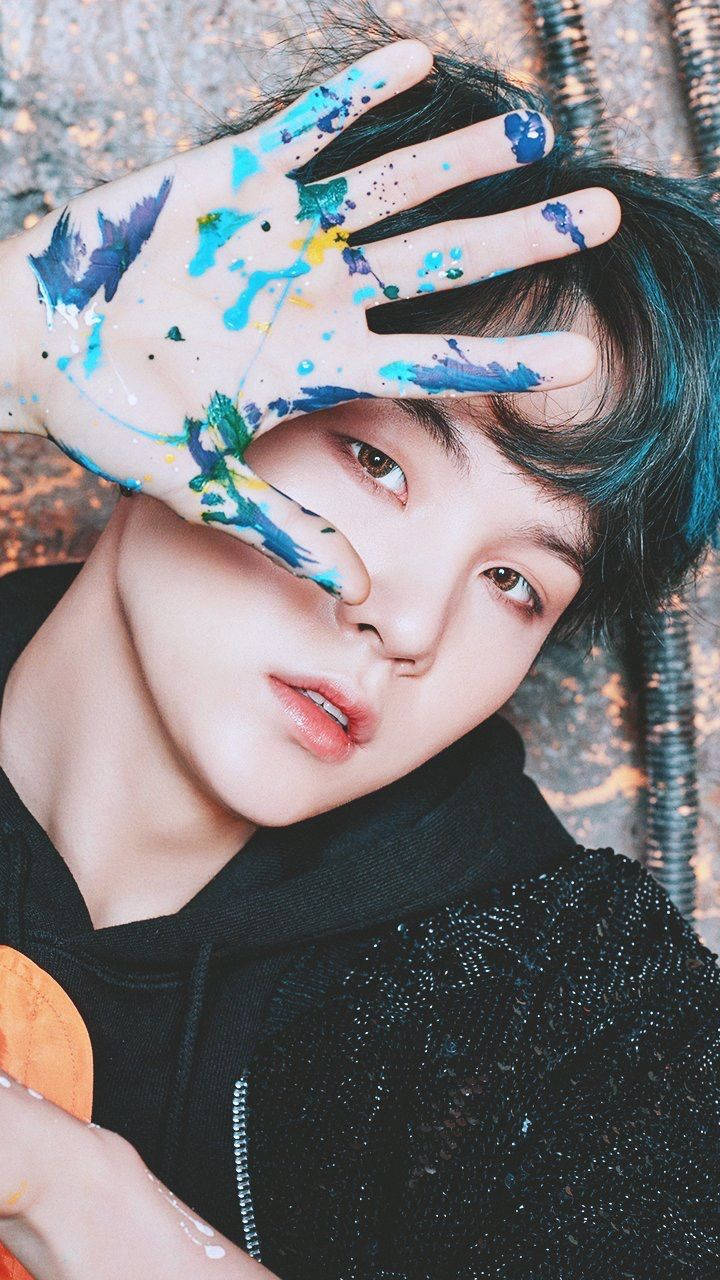 BTS Suga, colorful hand, paint-splattered hand, HD Phone Wallpaper