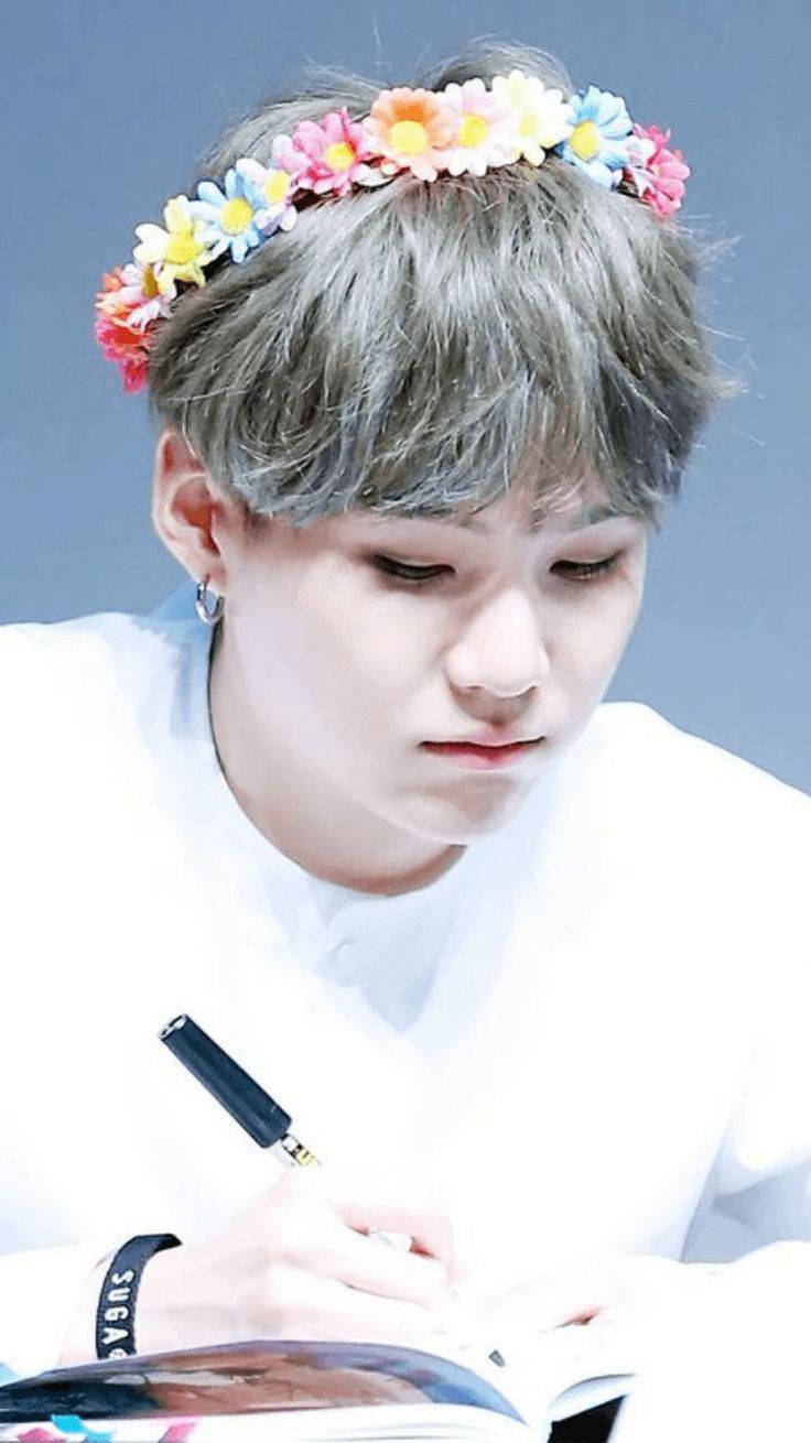 BTS Suga, gray hair, colorful flower crown, HD Phone Wallpaper
