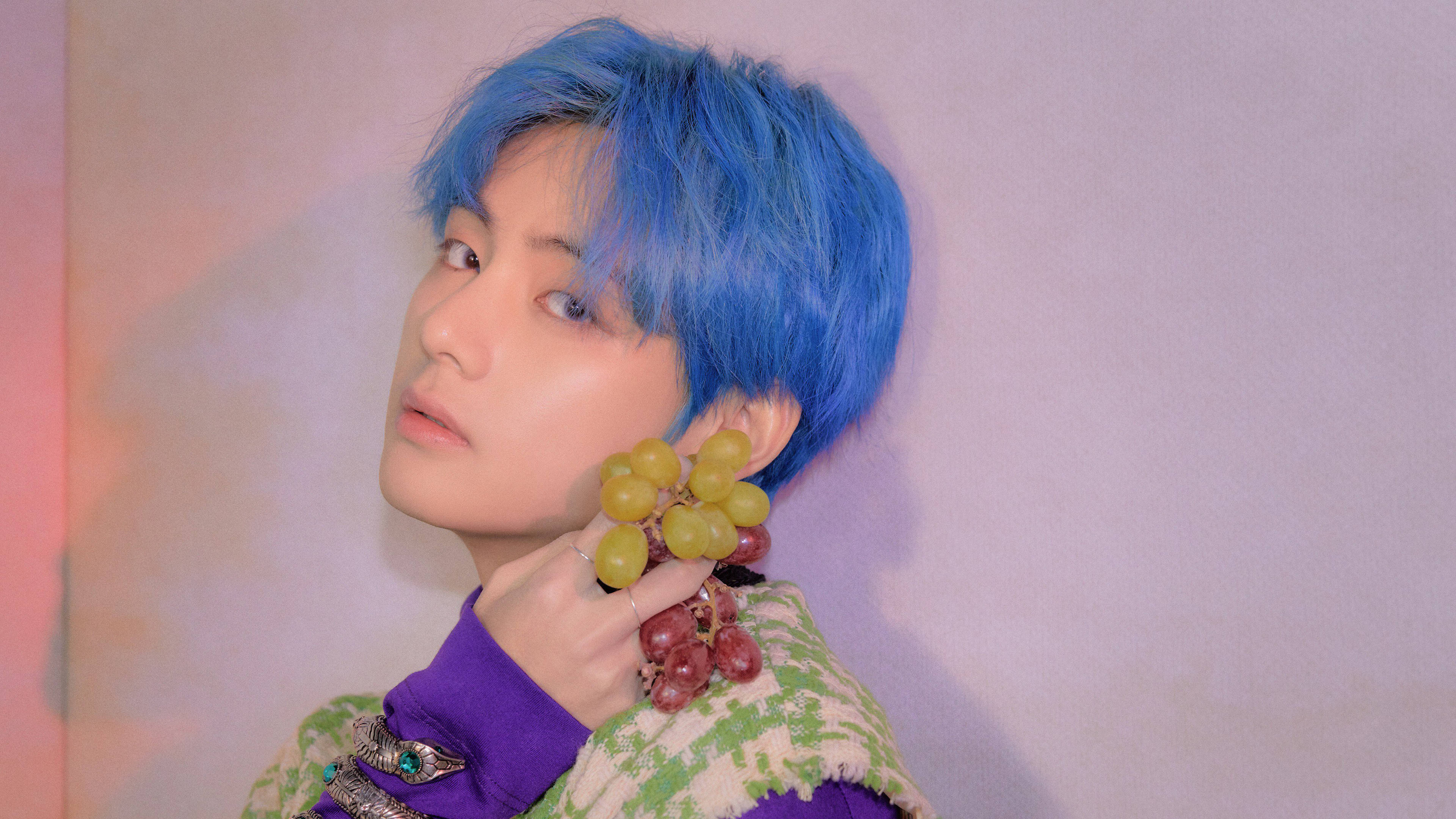 BTS Tae Hyung, vibrant blue hair, green and red grapes, 4K Desktop Wallpaper