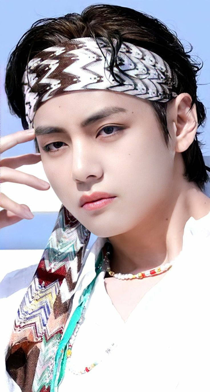 BTS Tae Hyung, zigzag bandana, patterned headband, HD Phone Wallpaper