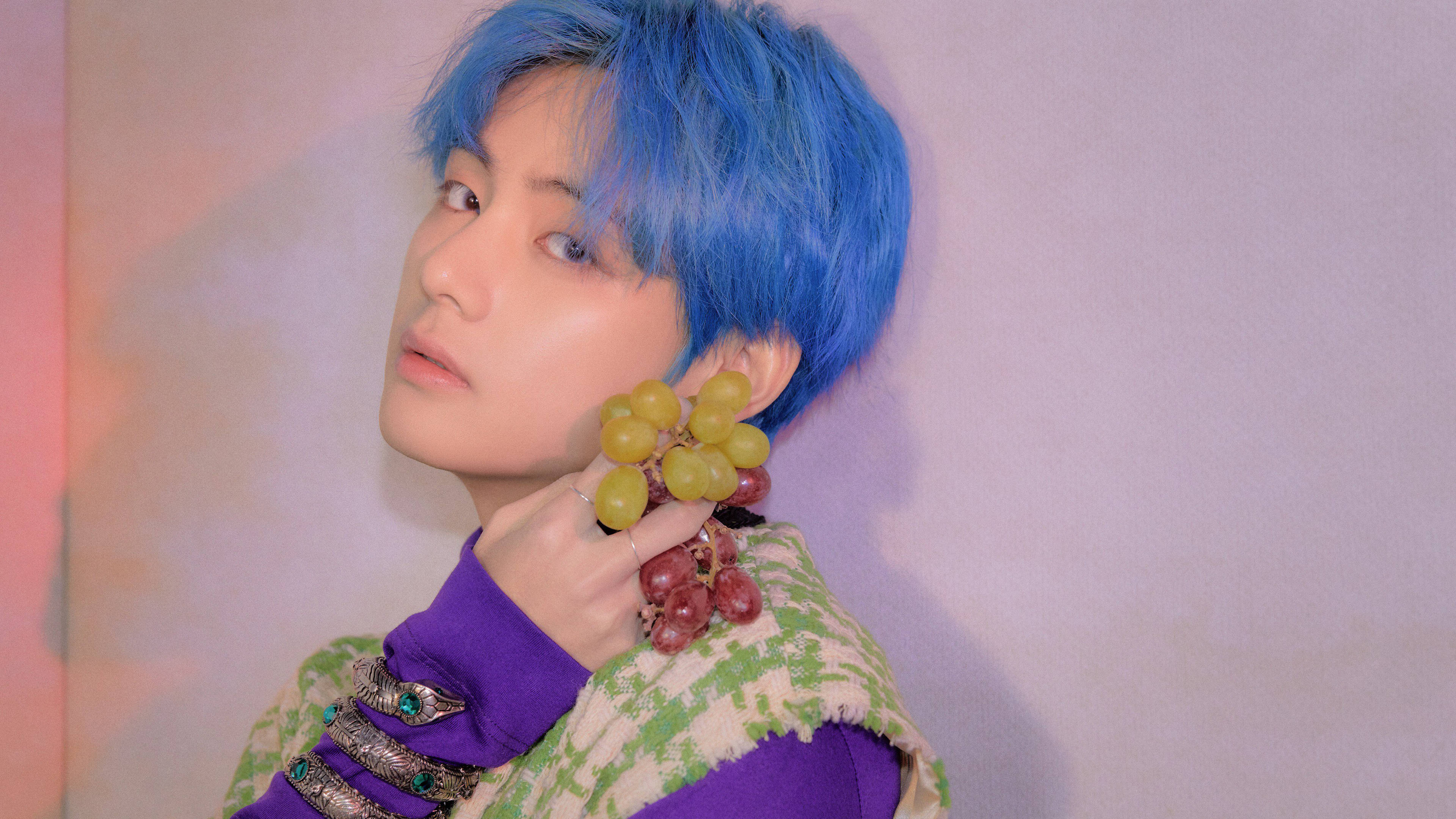 BTS V, vibrant blue hair, green and red grapes, 4K Desktop Wallpaper