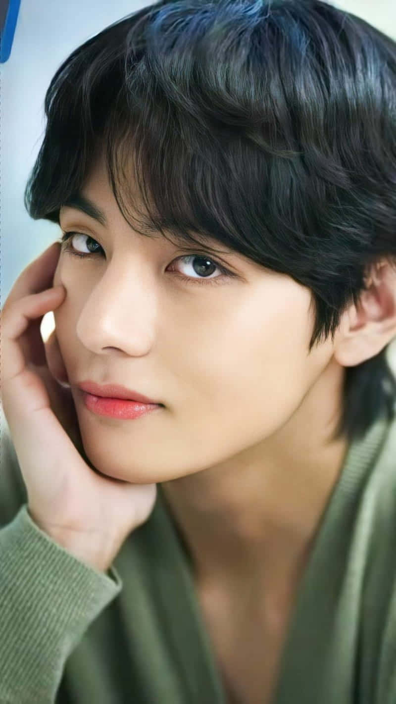 V Bts Phone, dark hair, soft gaze, HD Phone Wallpaper