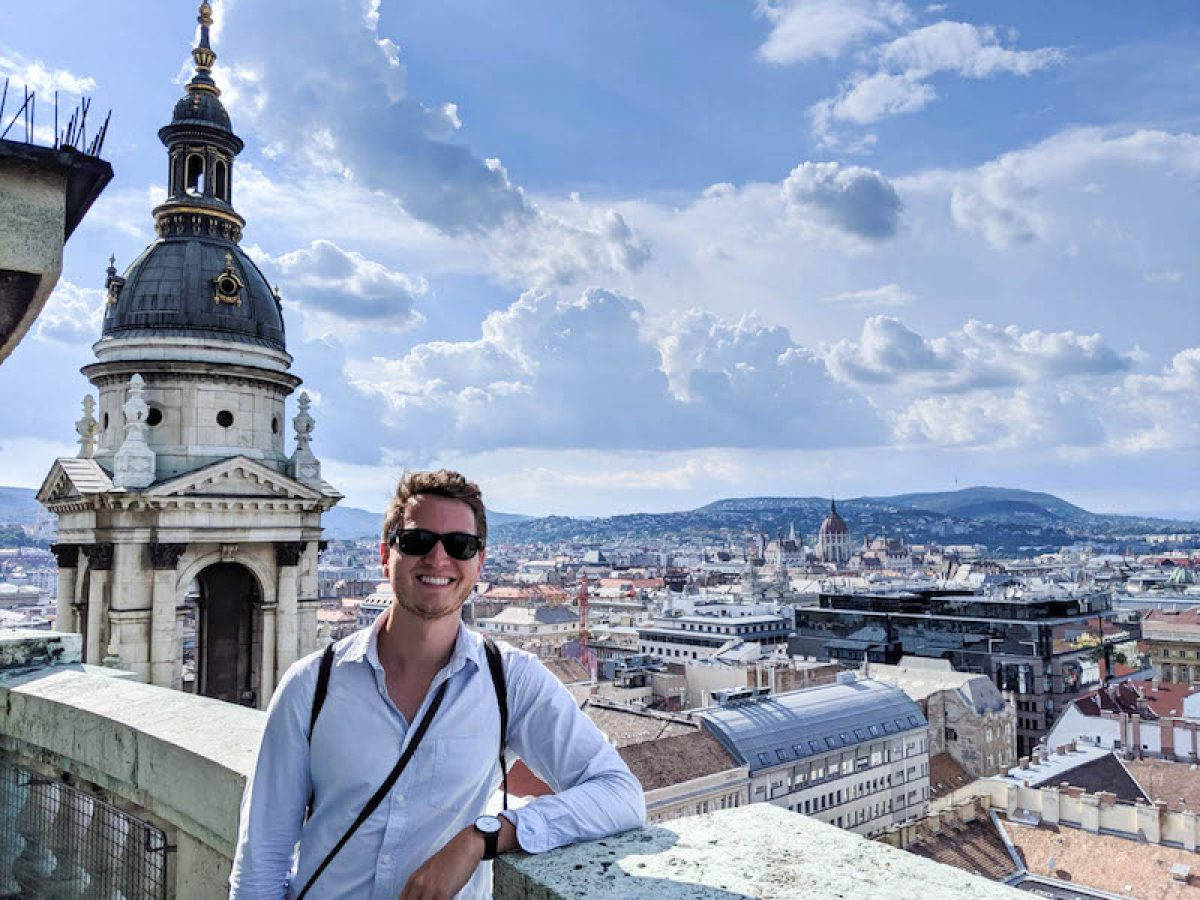 Budapest, rooftop, stone parapet, SD Desktop Wallpaper