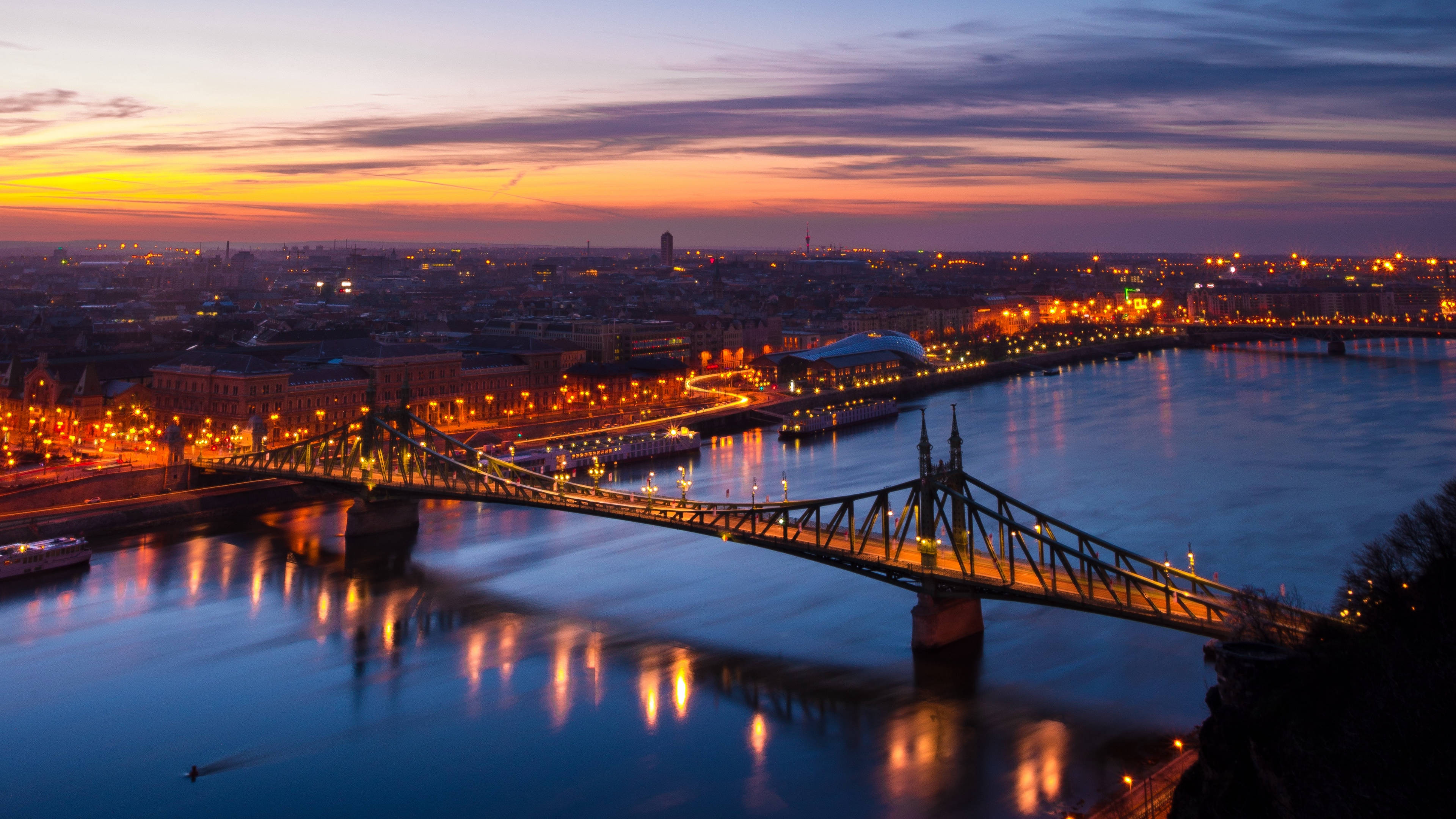 Budapest, sunset, lit bridge, 4K Desktop Wallpaper