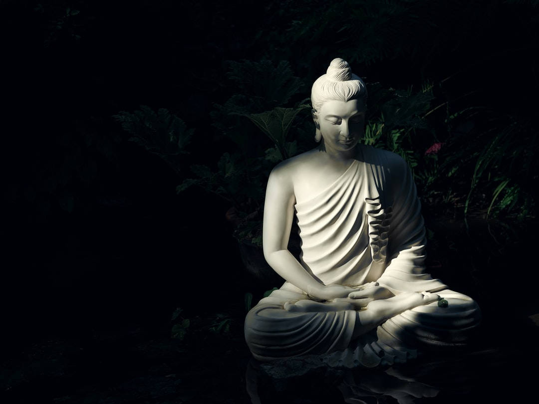 Buddha 3D, white porcelain statue, serene white Buddha statue, SD Desktop Wallpaper
