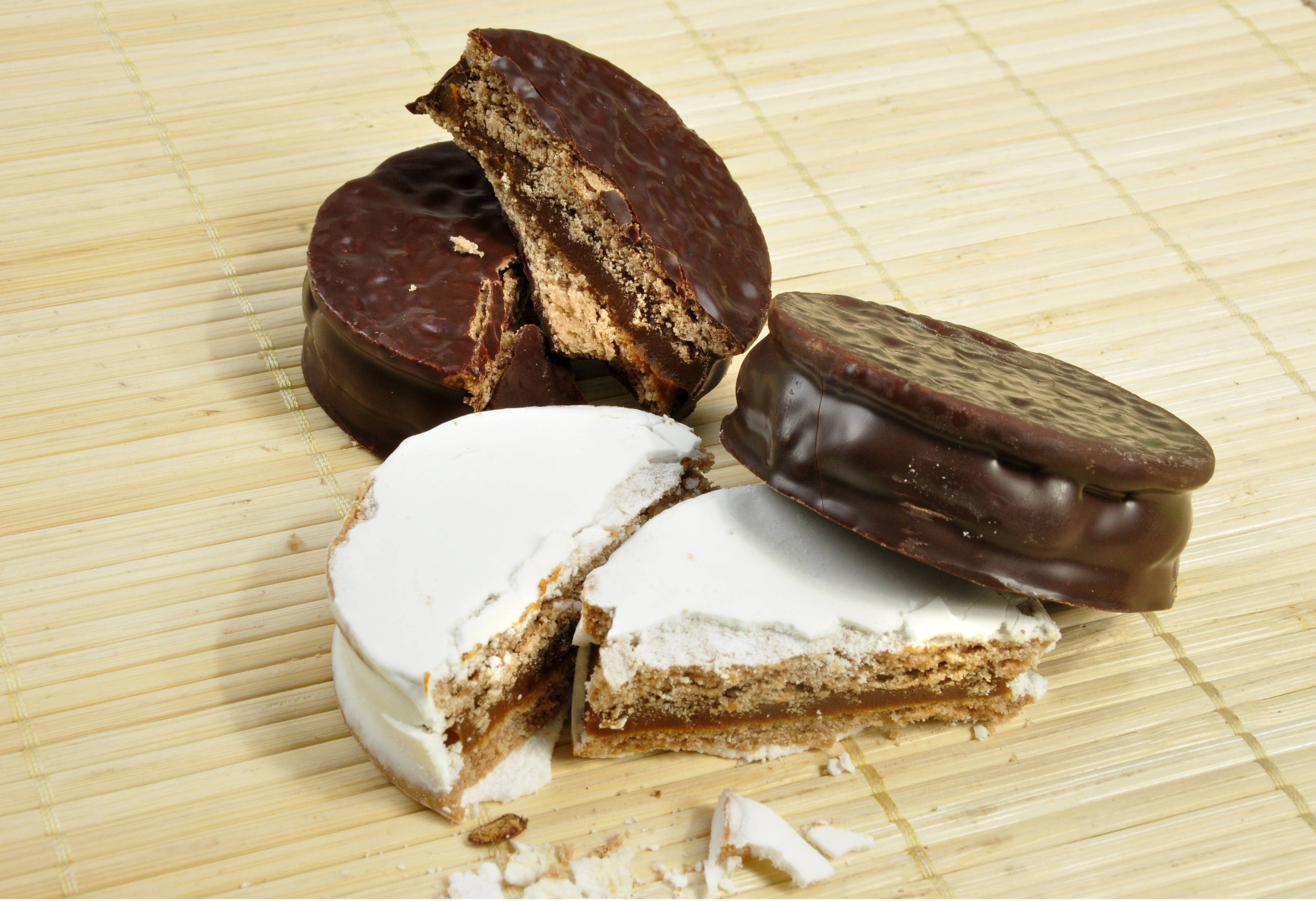 Buenos Aires, alfajores, chocolate cookies, 4K Desktop Wallpaper