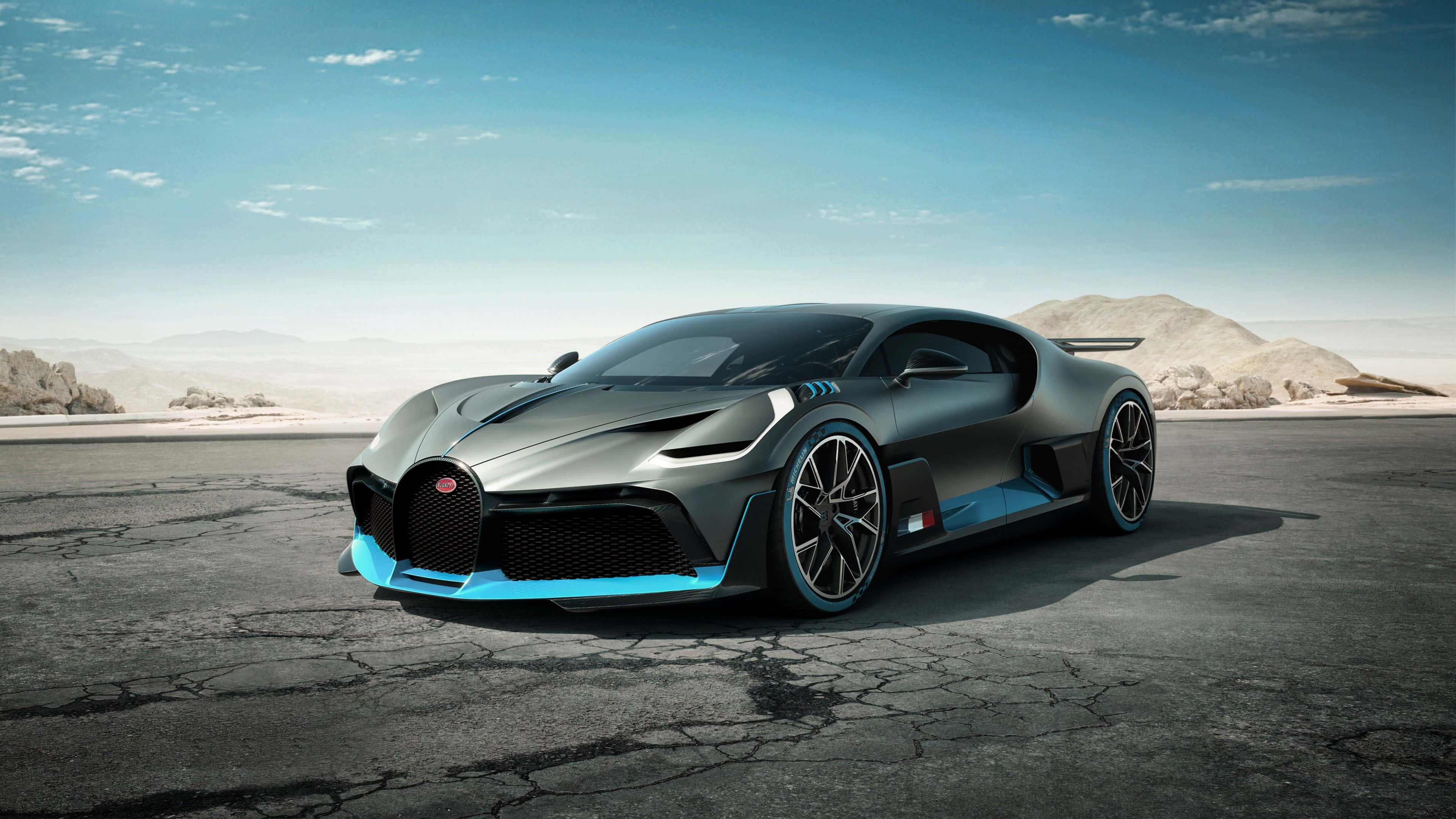 Bugatti Chiron, matte gray, vibrant blue accents, 4K Desktop Wallpaper