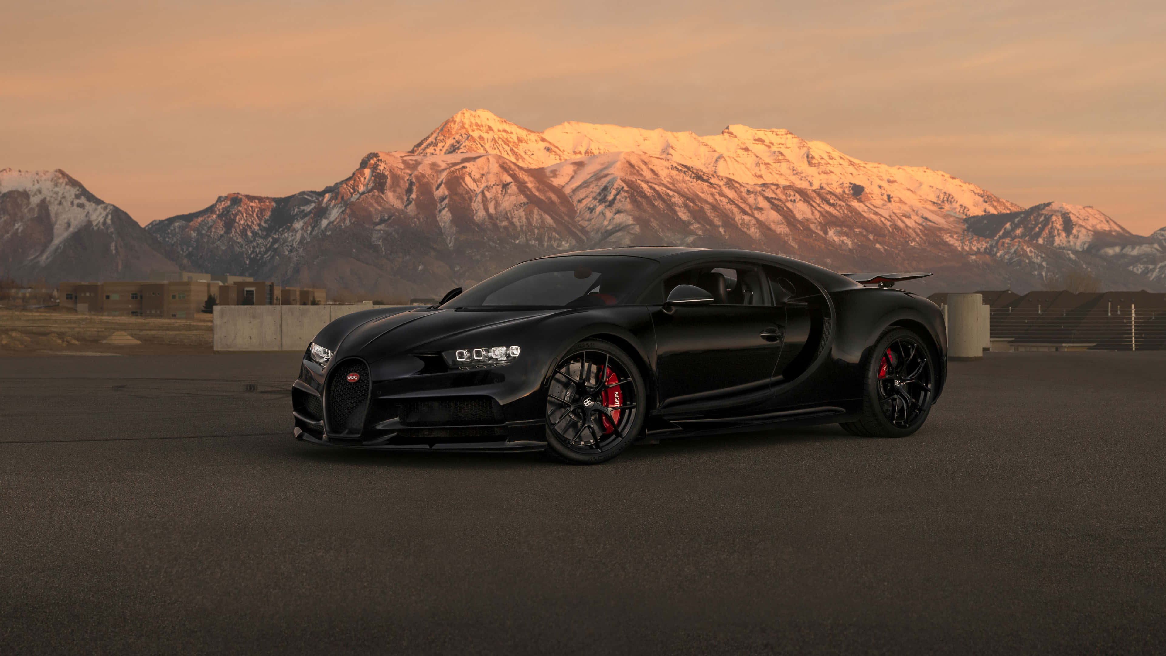 Bugatti Chiron, black, asphalt lot, 4K Desktop Wallpaper