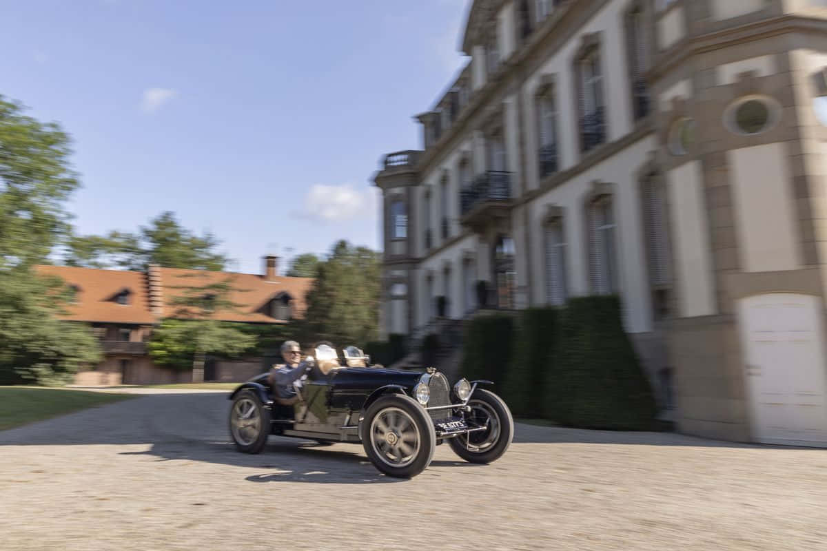 Bugatti Type 35, vintage blue, grand stone mansion, SD Desktop Wallpaper