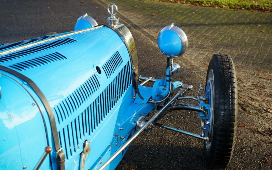Bugatti Type 35, vintage blue racing car, chrome accents, SD Desktop Wallpaper
