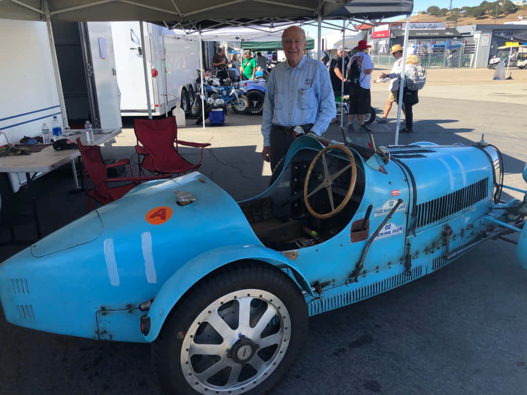 Bugatti Type 35, light blue, exposed engine, SD Desktop Wallpaper