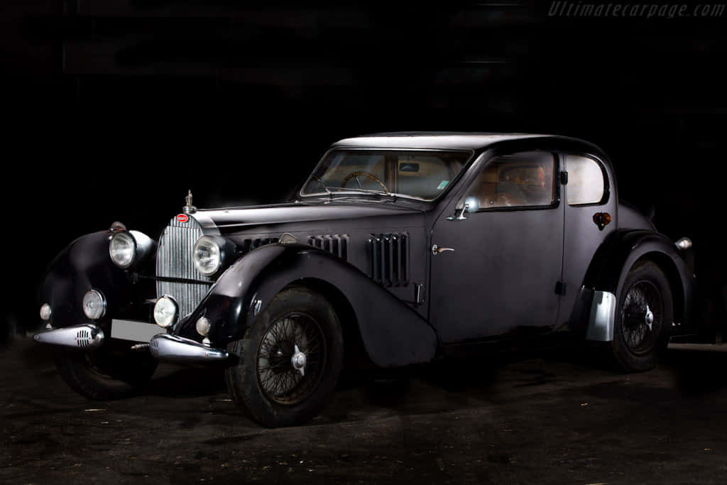 Bugatti Type 41 Royale, vintage black car, chrome accents, SD Desktop Wallpaper