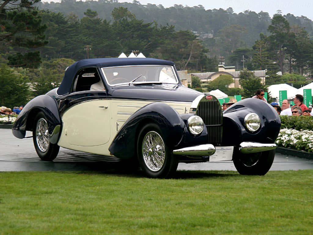 Bugatti Type 57, vintage blue, cream, SD Desktop Wallpaper